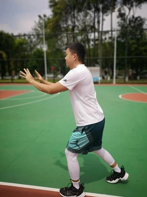 如何在短时间内显著提高篮球技能_2
